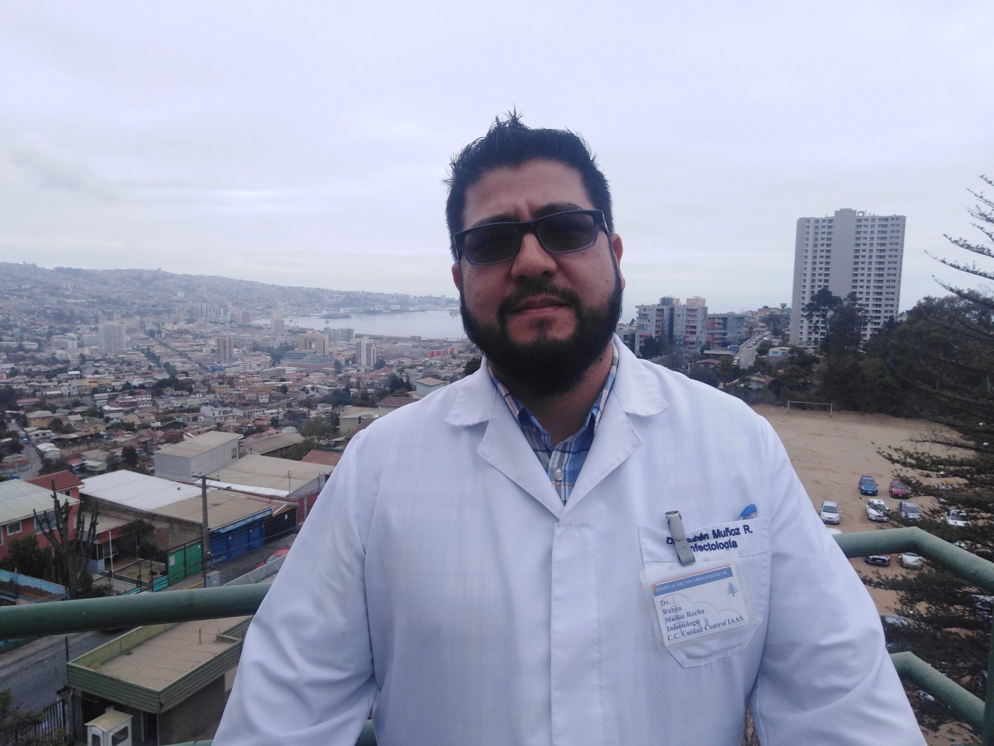 Dr. Rubén Muñoz (jefe IAAS) entrega tips sobre como enfrentar el Covid-19