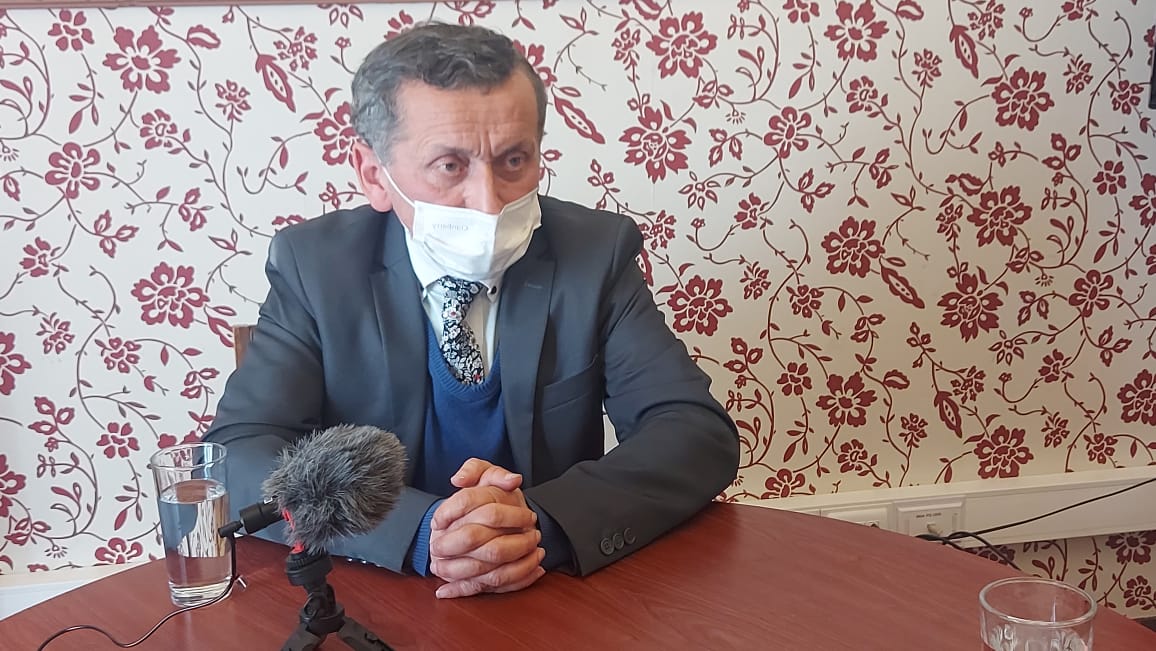 Dr. Osvaldo Zárate compartió sus multifacéticas experiencias como médico del CDE, artista, productor de cine y amante de Valparaíso