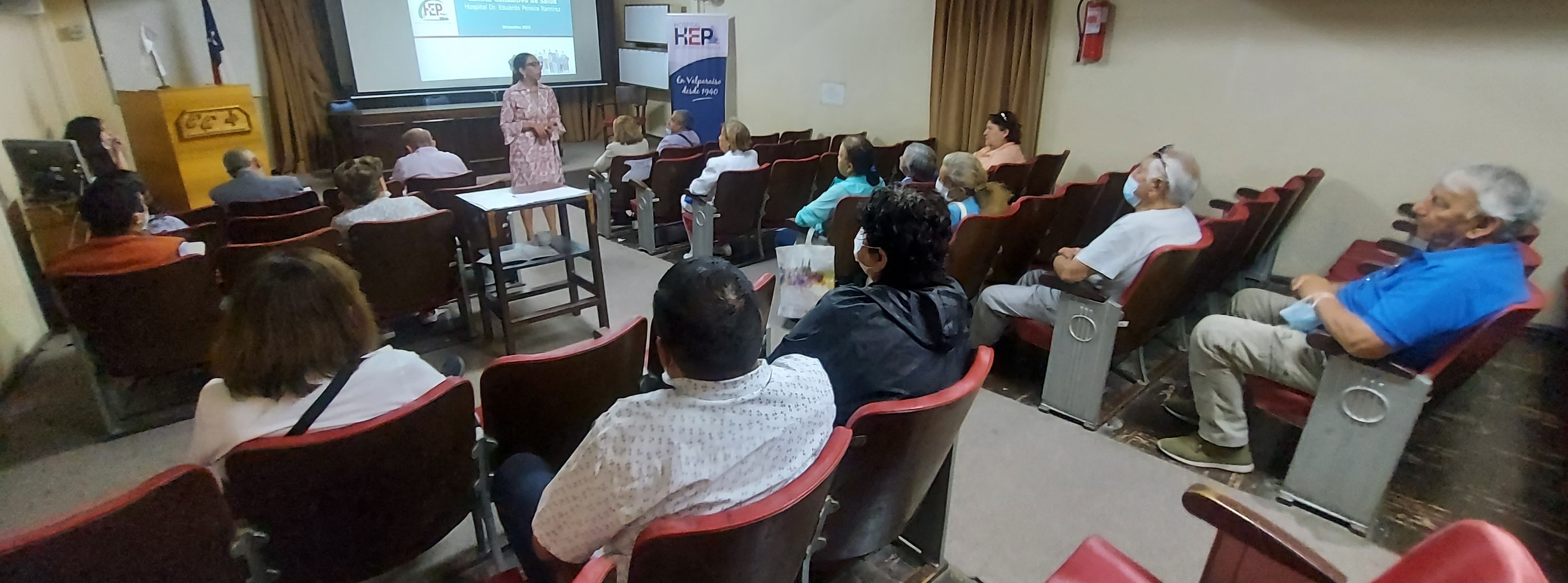 Con balance positivo se realizó último conversatorio del año con miembros de la comunidad HEP