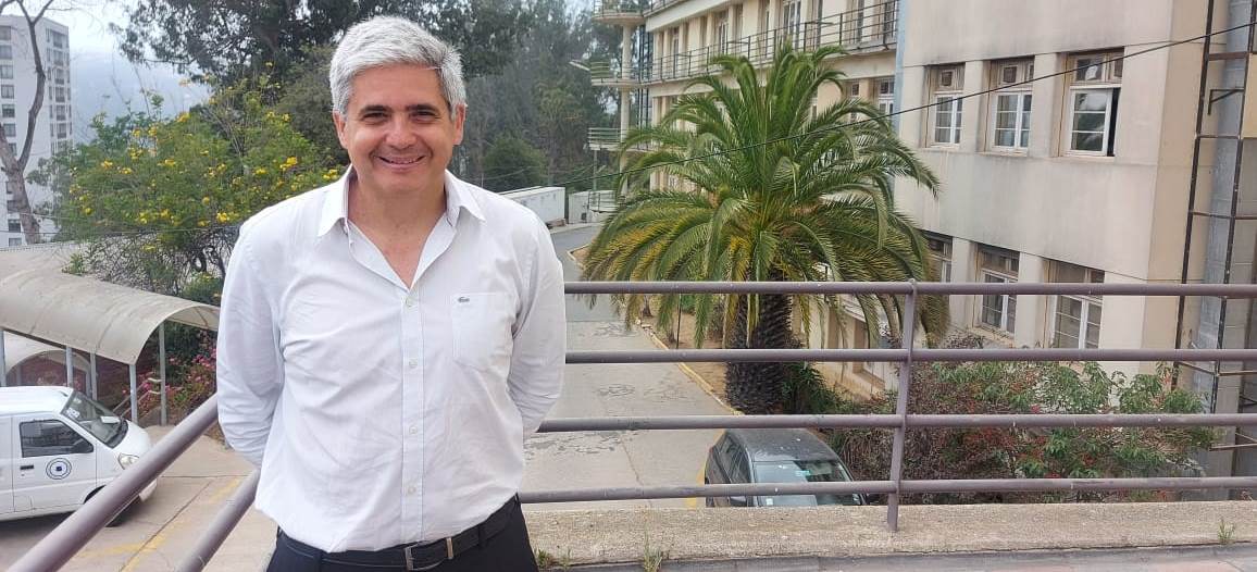 Radiólogo del HEP fue invitado a prestigioso Congreso en EE.UU. donde presentó resultados de su investigación sobre neumonía por COVID-19.